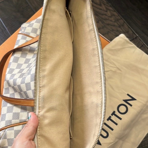 SOLD Louis Vuitton Totally MM Damier Azur - Picture 7 of 17